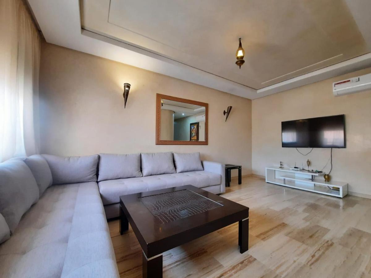Superbe Appart Marrakech 2 Chambres Avec Piscine, En Plein Centre A 3Min De Guelliz, De La Gare Marrákes Kültér fotó